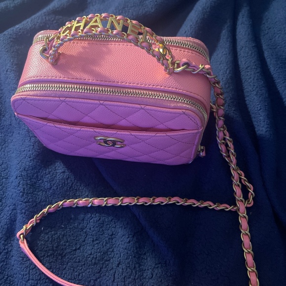 Chanel purse - Picture 4 of 5